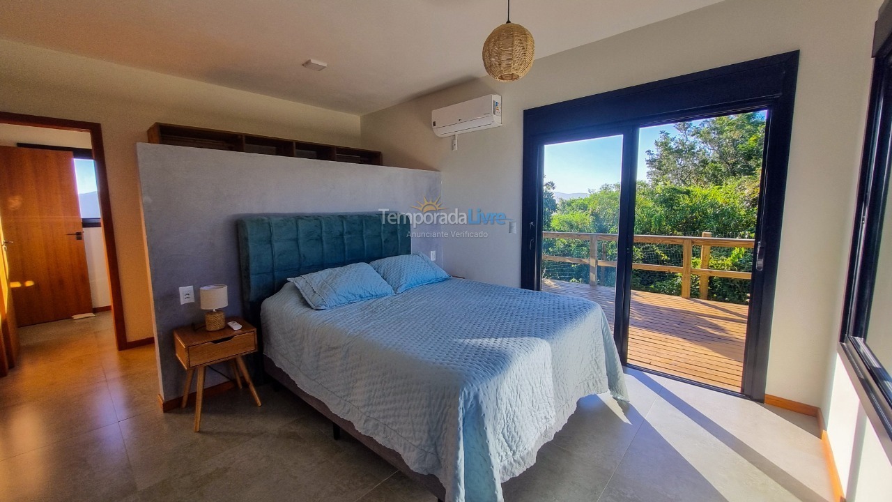 Casa para aluguel de temporada em Garopaba (Praia do Silveira)