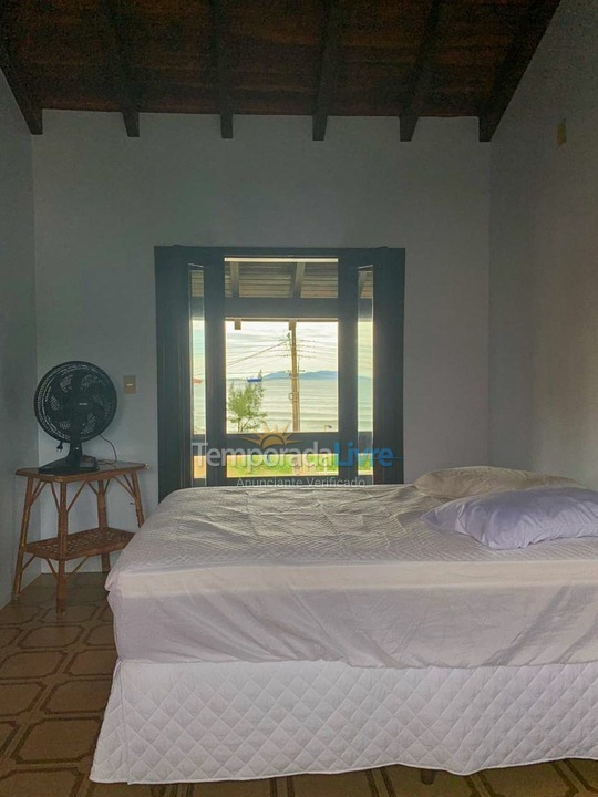 Casa para aluguel de temporada em Garopaba (Centro)