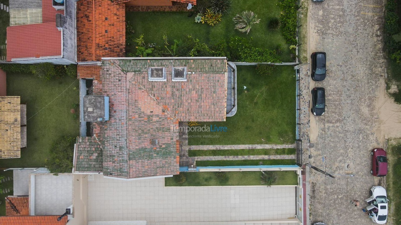 Casa para aluguel de temporada em Garopaba (Centro)