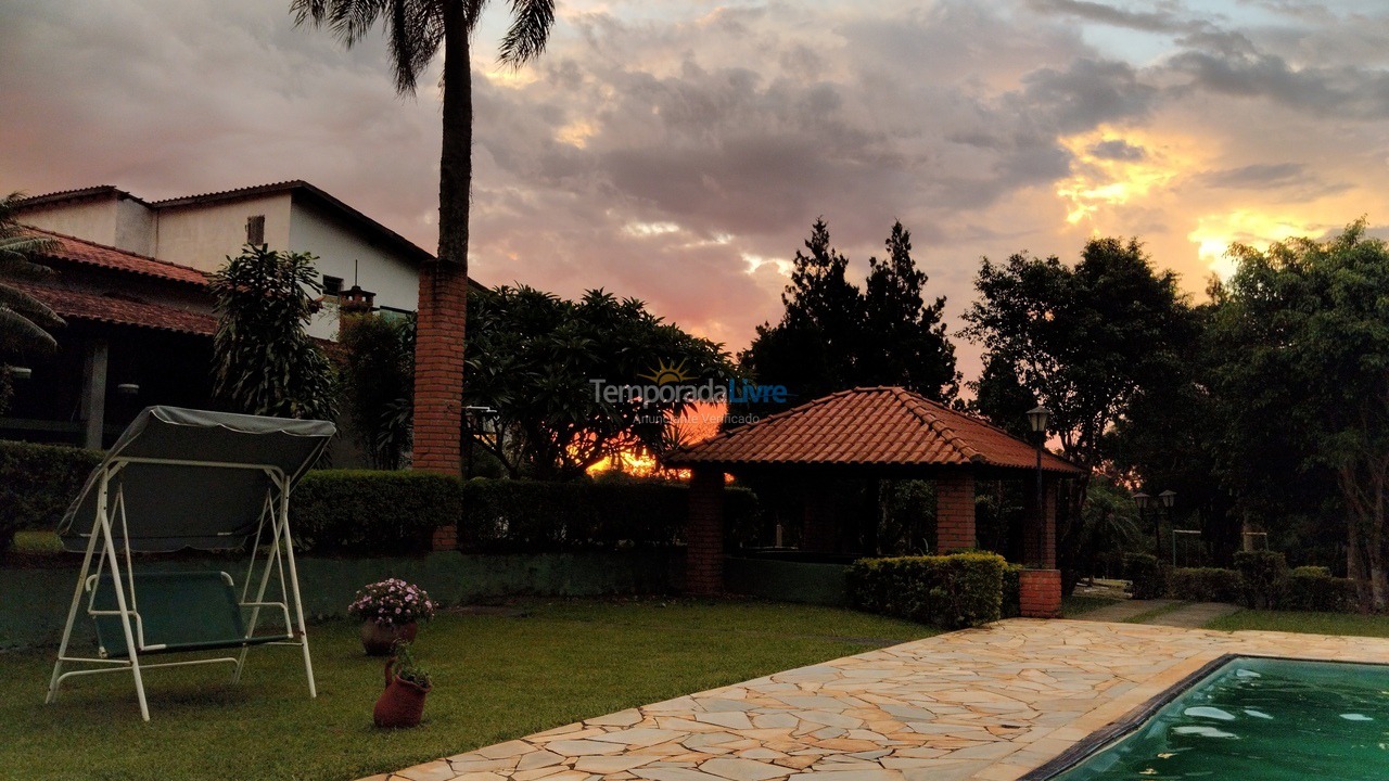 Granja para alquiler de vacaciones em Ibiúna (Condominio West Lake)