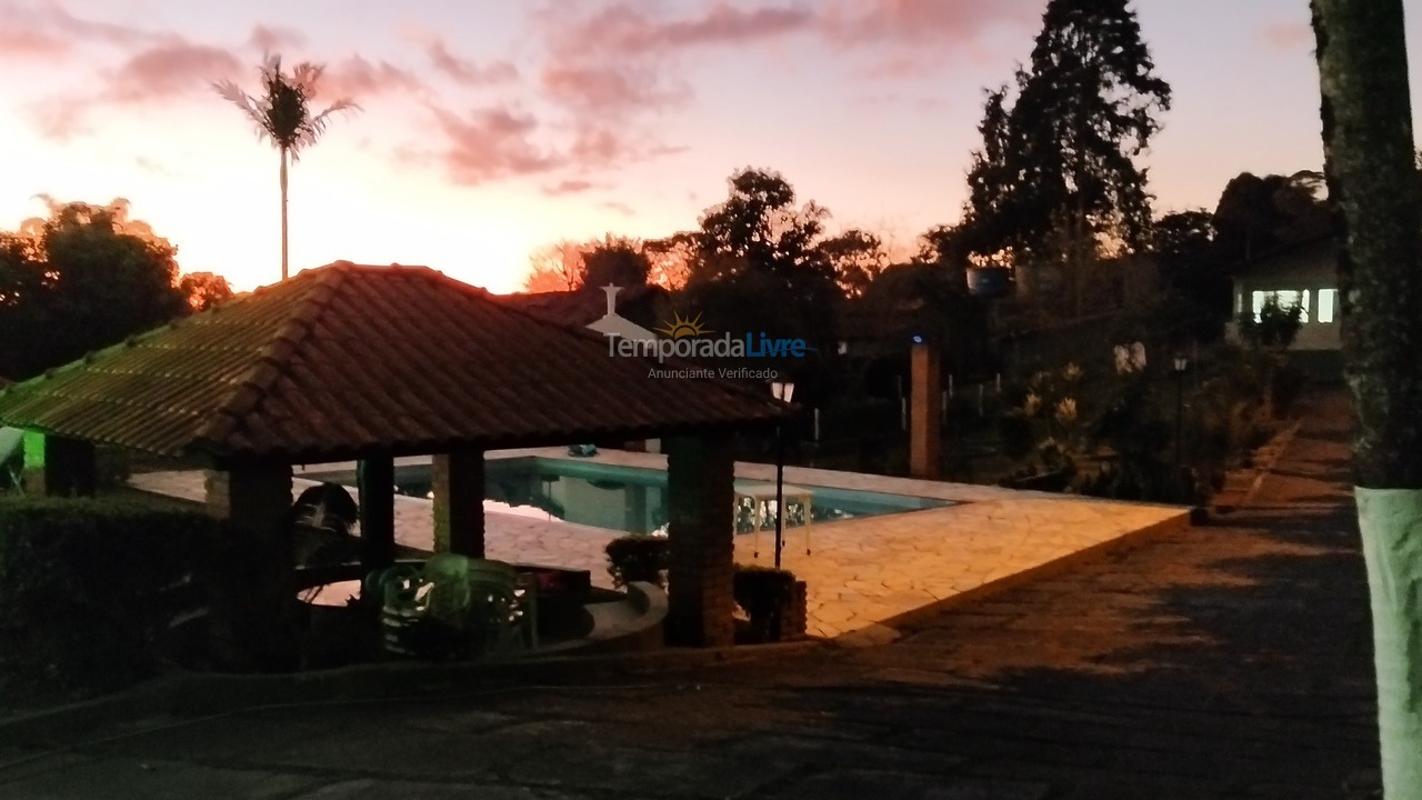 Granja para alquiler de vacaciones em Ibiúna (Condominio West Lake)