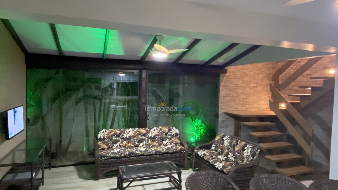 Casa para aluguel de temporada em Guaratuba (Barra do Saí)