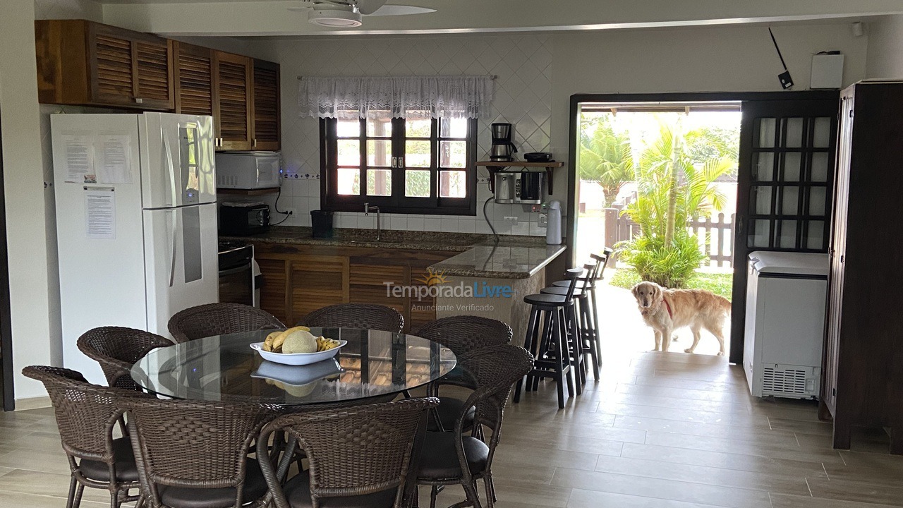 Casa para aluguel de temporada em Guaratuba (Barra do Saí)