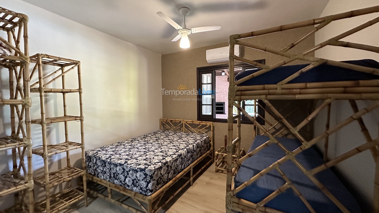 Casa para aluguel de temporada em Guaratuba (Barra do Saí)