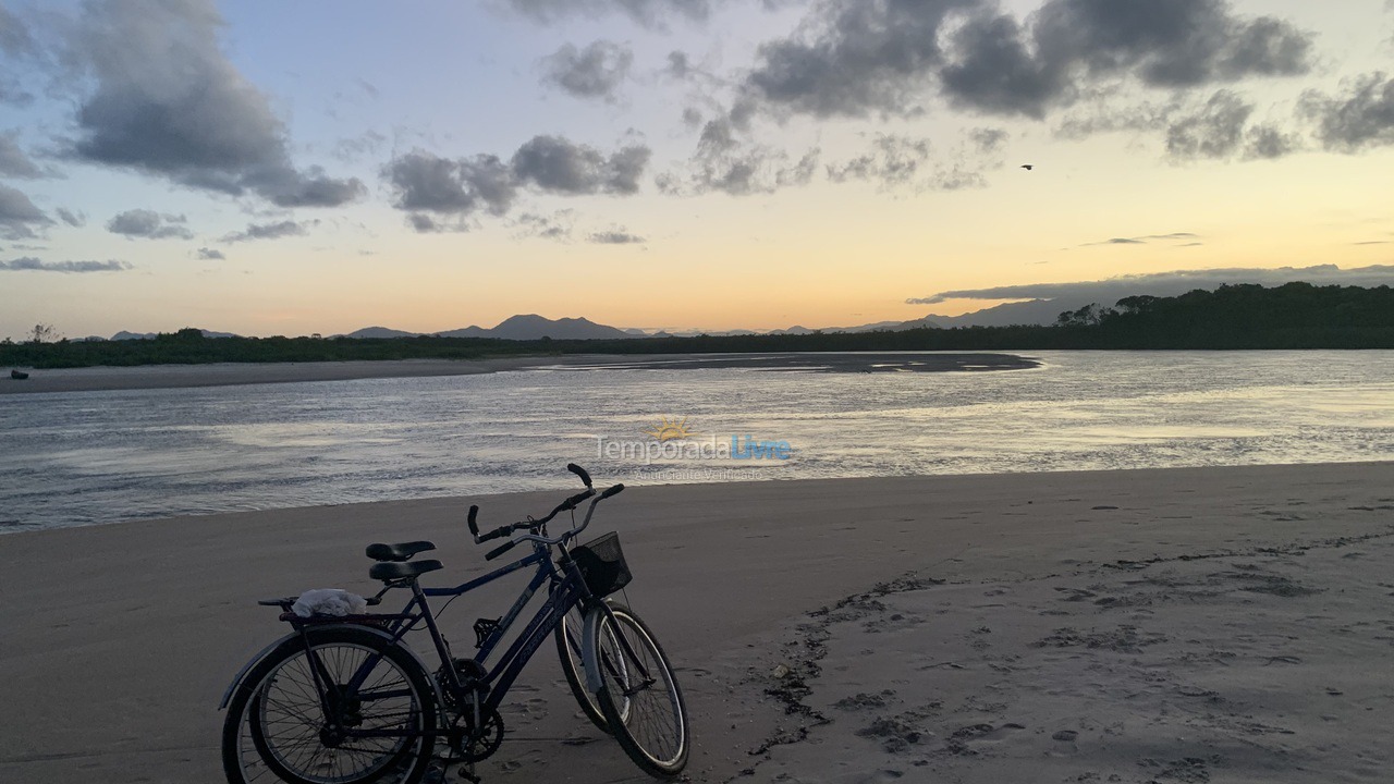 Casa para aluguel de temporada em Guaratuba (Barra do Saí)