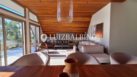 MARAVILLOSA CASA FRENTE AL MAR