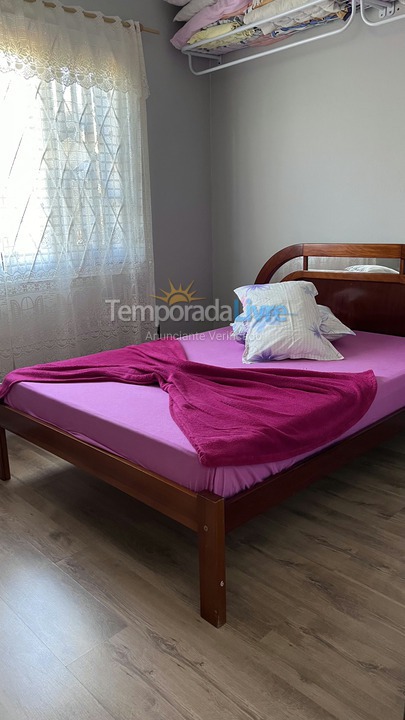 Casa para aluguel de temporada em São Francisco do Sul (Ubatuba)