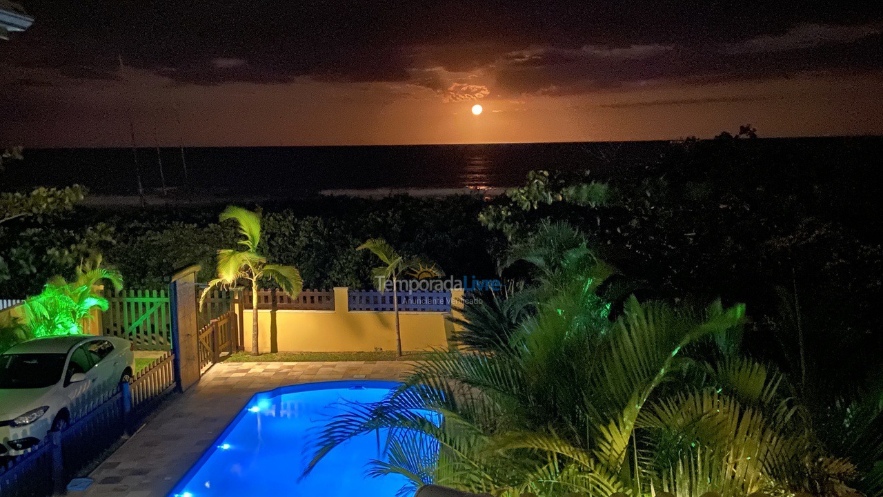 House for vacation rental in Guaratuba (Barra do Saí)