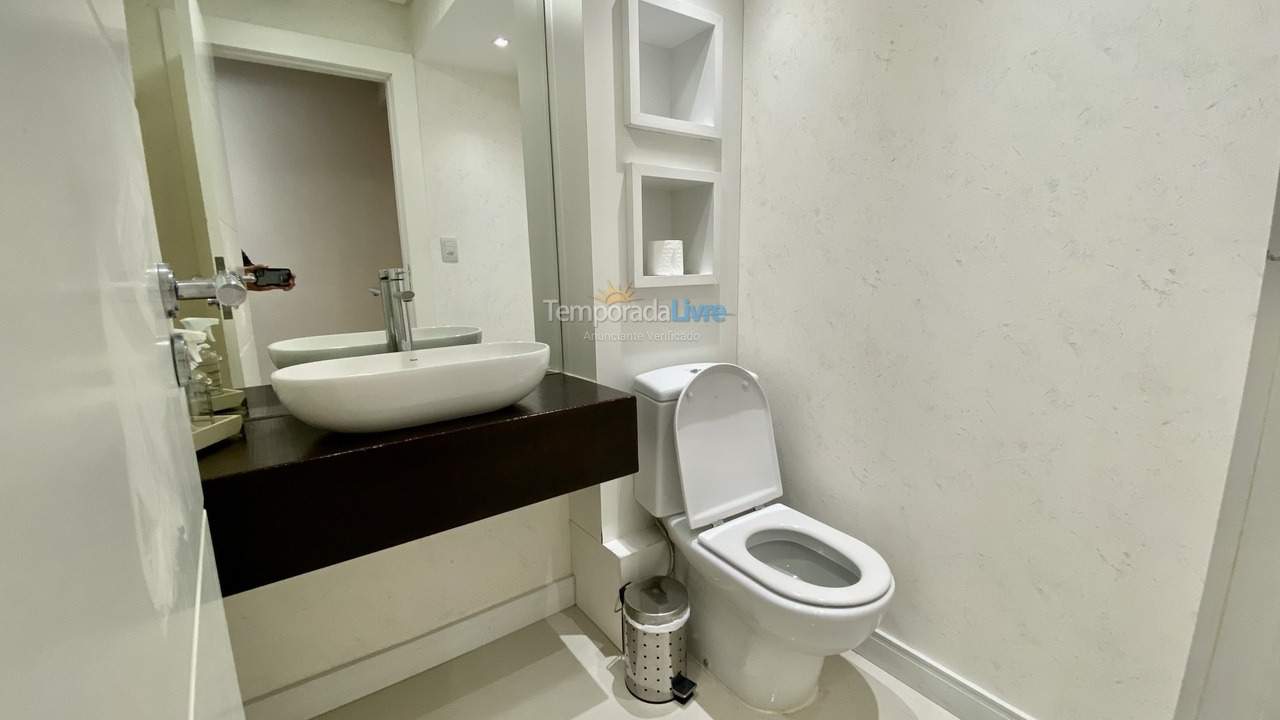 Apartamento para alquiler de vacaciones em Balneário Camboriú (Praia Central)