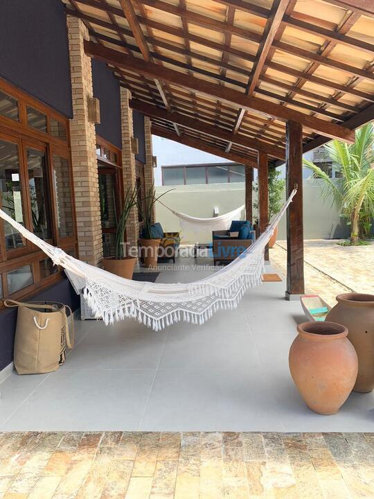 Casa para alquiler de vacaciones em São Sebastião (Praia da Baleia)