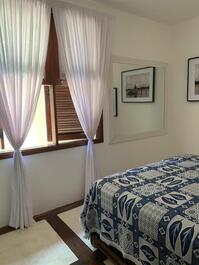 DISPONIBLE PARA NOCHEVIEJA