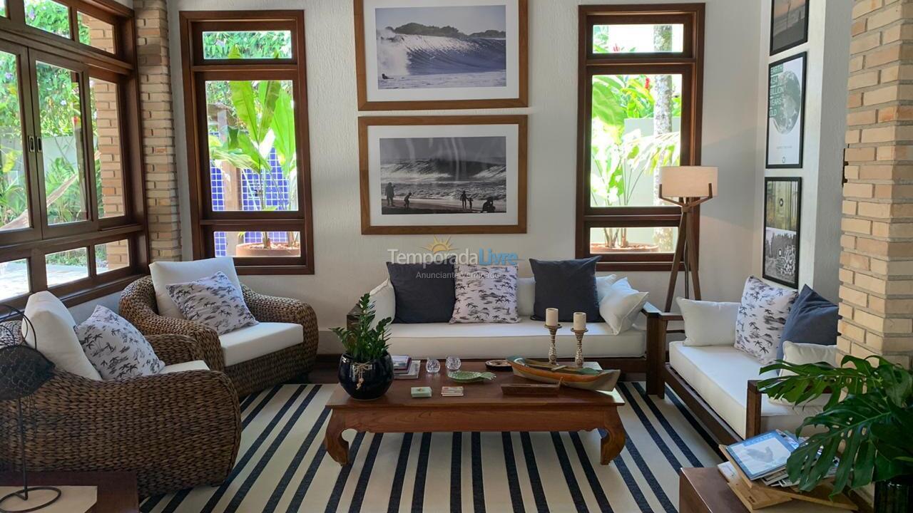 Casa para alquiler de vacaciones em São Sebastião (Praia da Baleia)