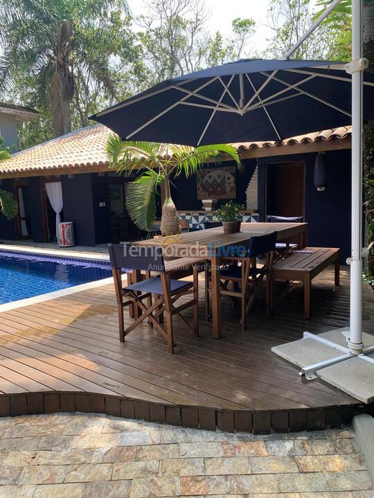 Casa para alquiler de vacaciones em São Sebastião (Praia da Baleia)