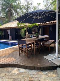 DISPONIBLE PARA NOCHEVIEJA