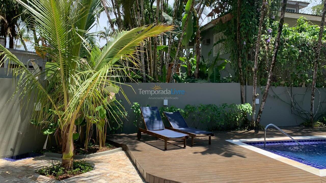 Casa para alquiler de vacaciones em São Sebastião (Praia da Baleia)