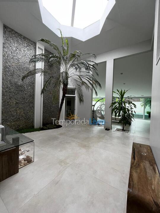 Casa para alquiler de vacaciones em São Sebastião (Maresias)