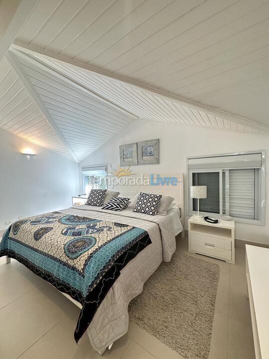 House for vacation rental in São Sebastião (Praia da Baleia)