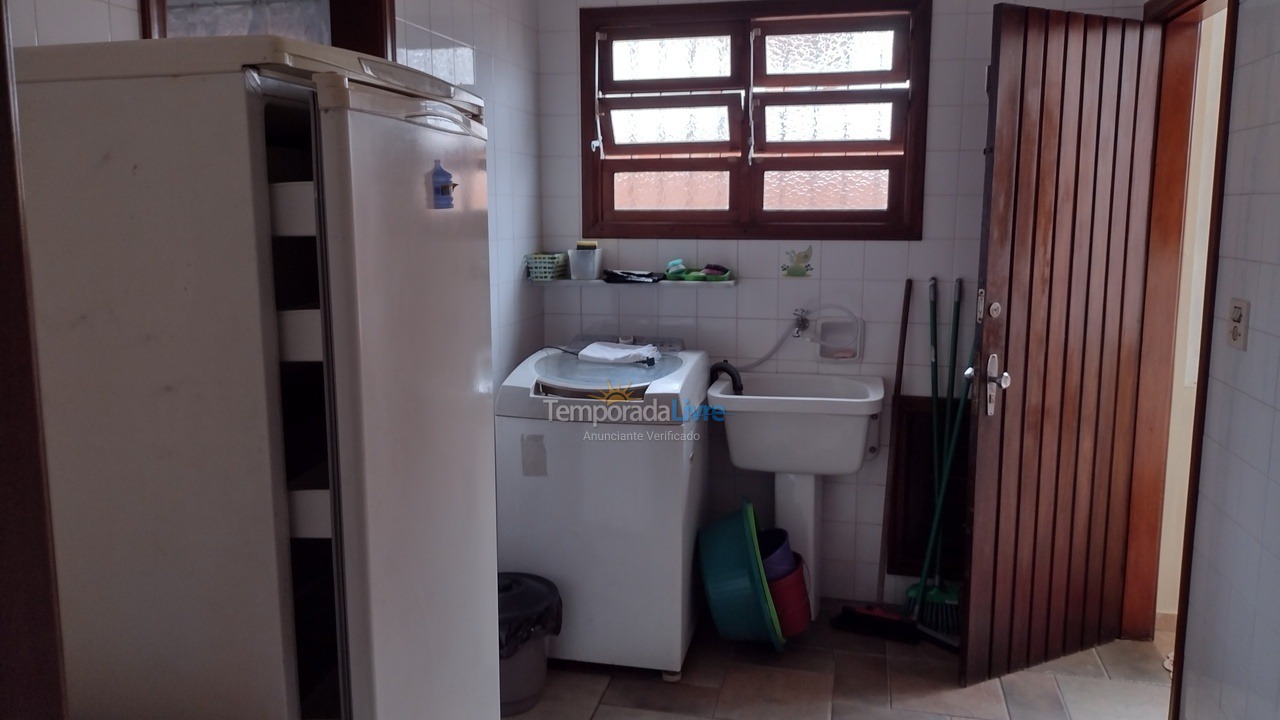 Casa para aluguel de temporada em Peruíbe (Ribamar)