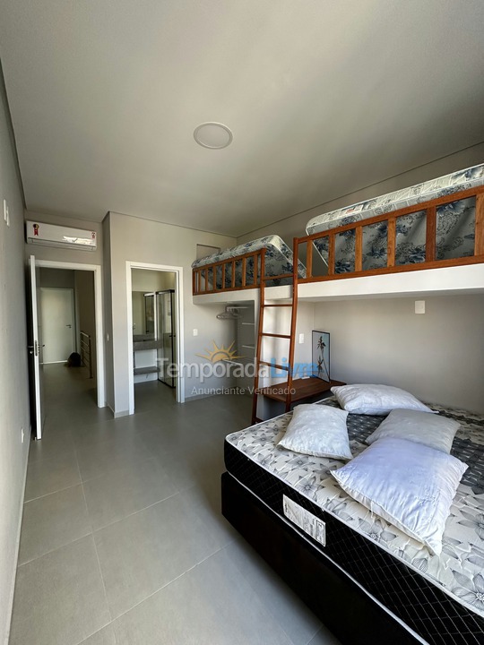 Casa para alquiler de vacaciones em São Francisco do Sul (Prainha)