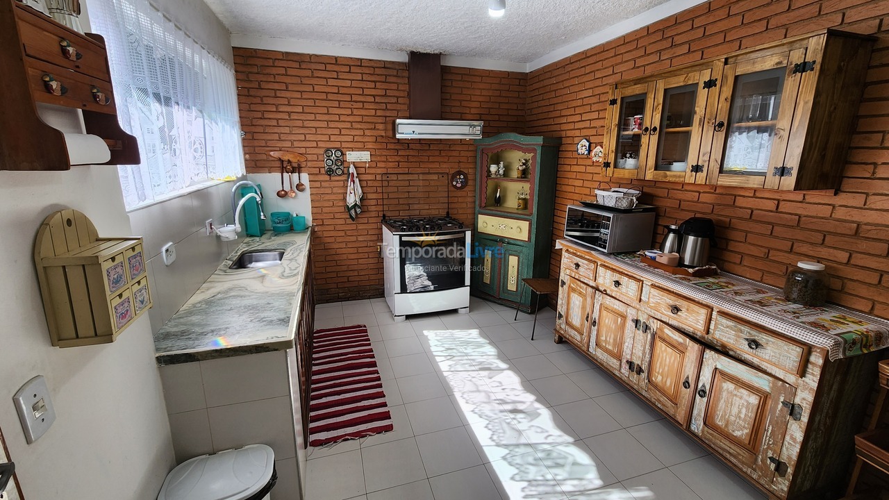 House for vacation rental in Campos do Jordão (Capivari)