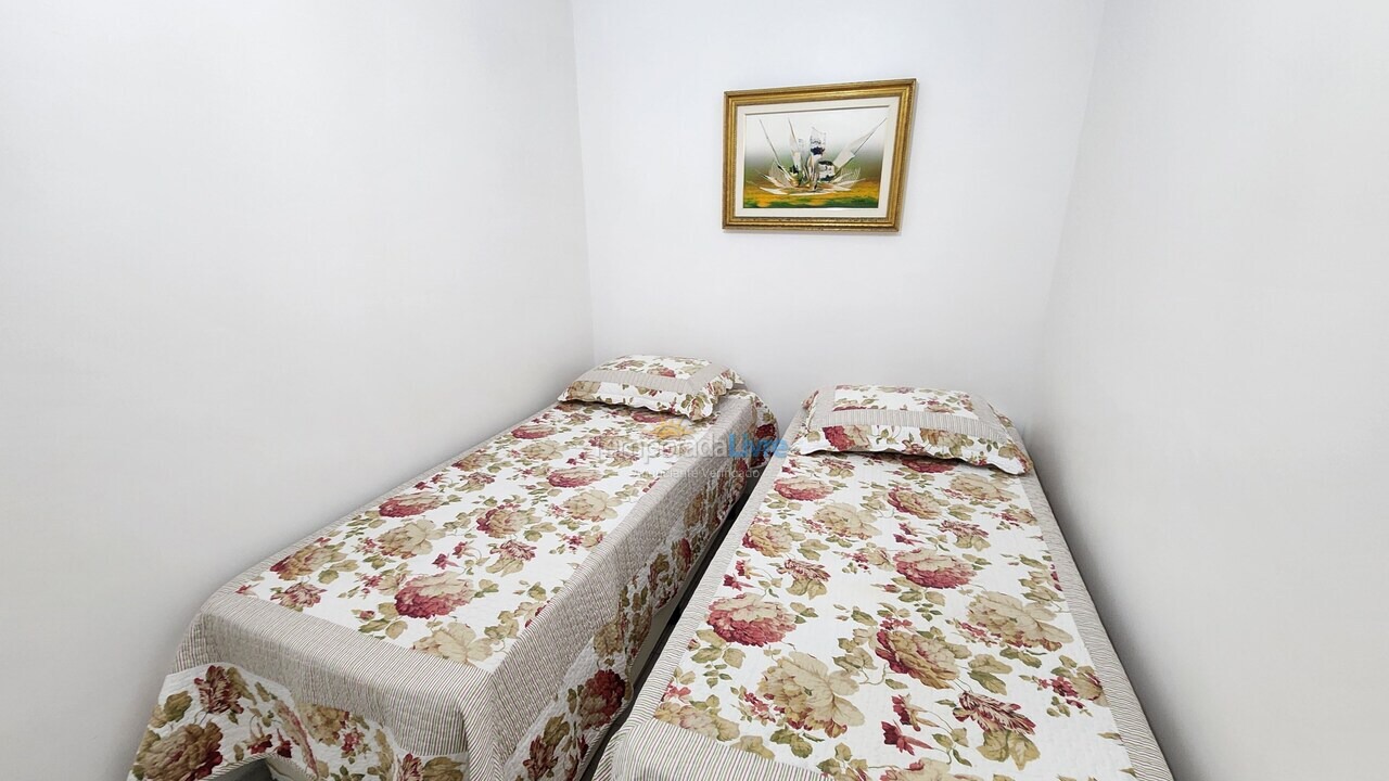 Apartment for vacation rental in Guarujá (Pitangueiras)