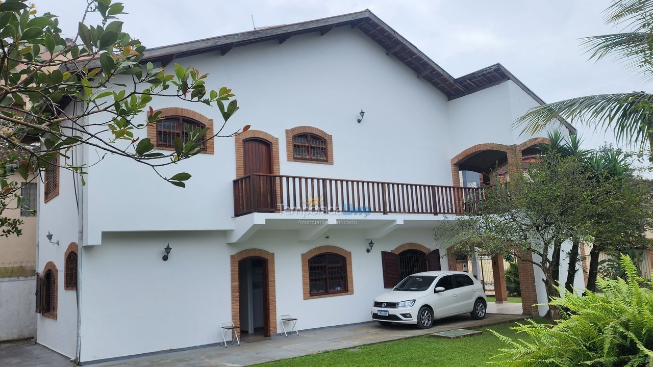 Casa para aluguel de temporada em Ubatuba (Itaguá)