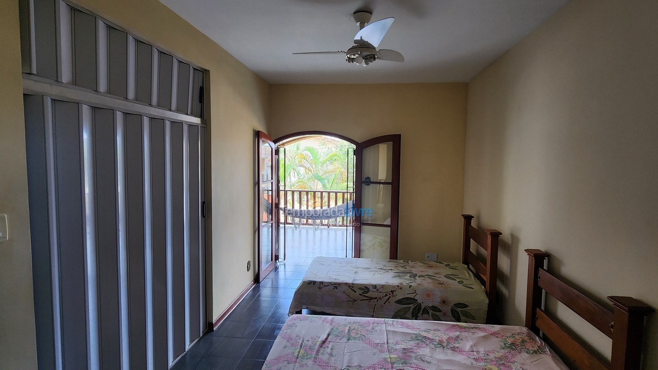 Casa para aluguel de temporada em Ubatuba (Itaguá)