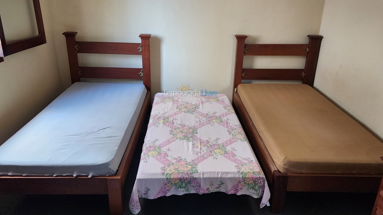 Casa para aluguel de temporada em Ubatuba (Itaguá)