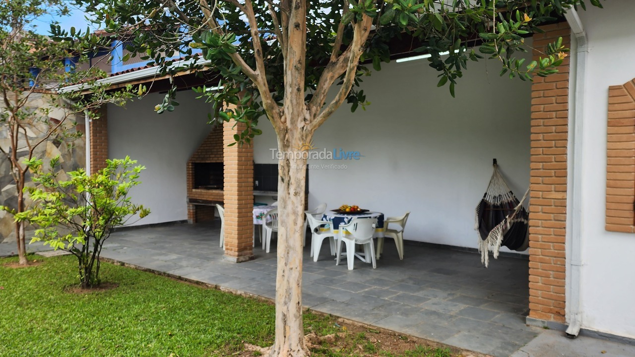 Casa para aluguel de temporada em Ubatuba (Itaguá)