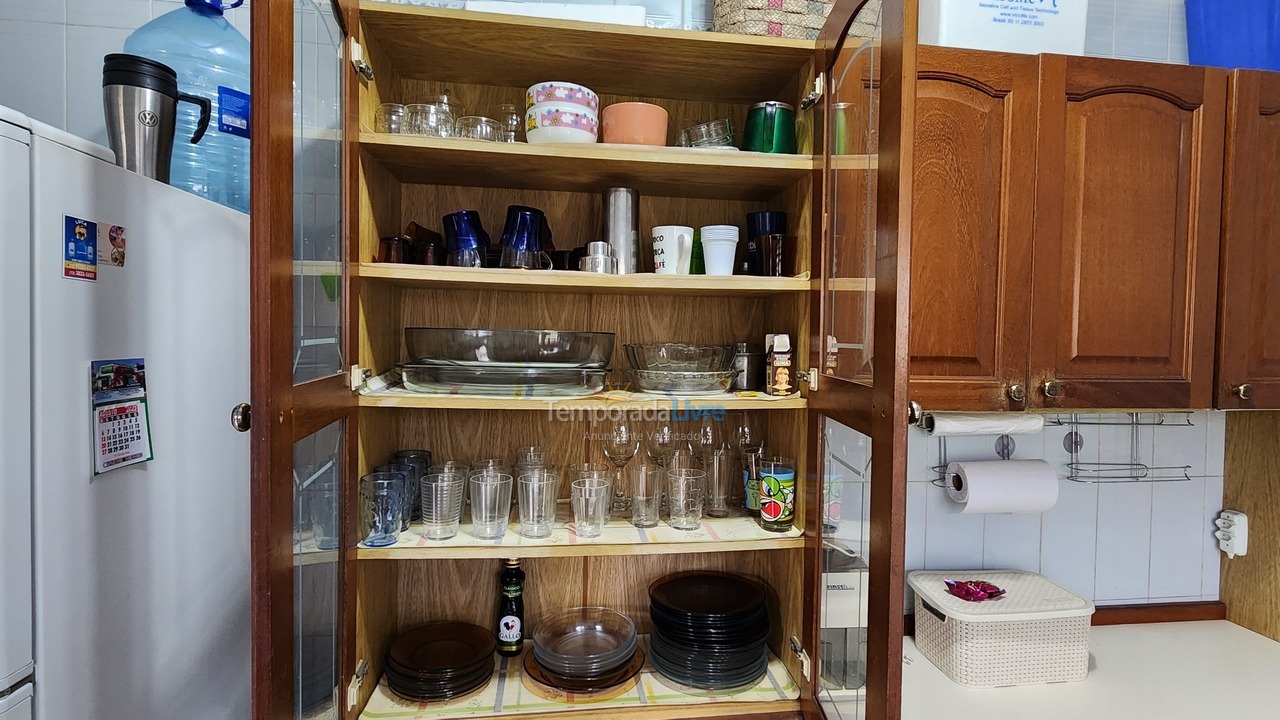 Casa para aluguel de temporada em Ubatuba (Itaguá)