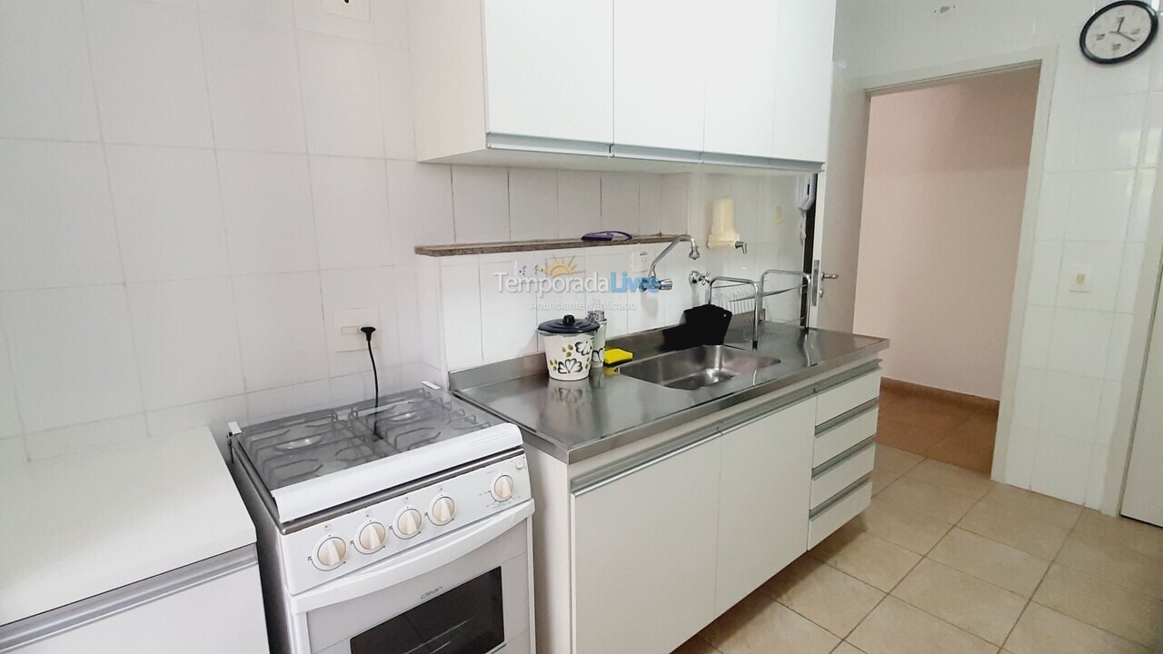 Apartment for vacation rental in Guarujá (Pitangueiras)