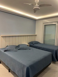 Excelente Sobrado 1 suite, 4 quartos com AC, WI-FI, 50m do mar