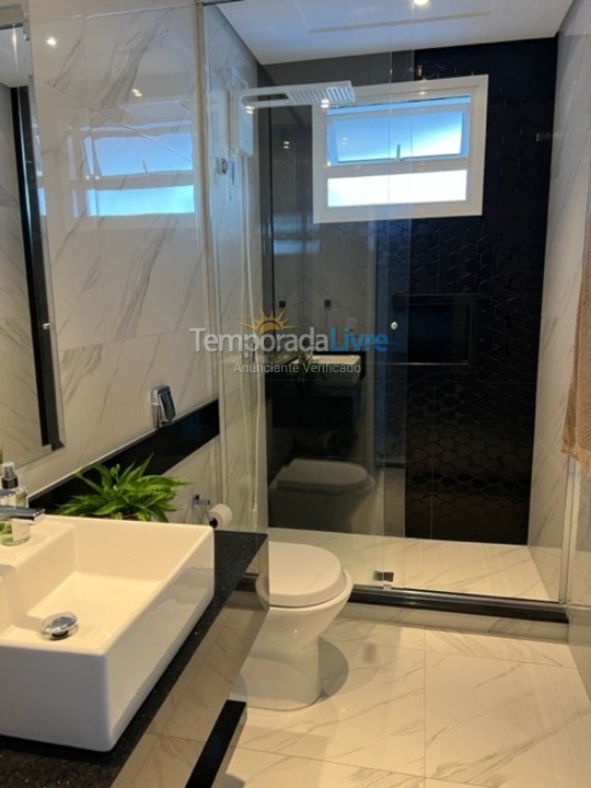 Casa para aluguel de temporada em São Francisco do Sul (Enseada)