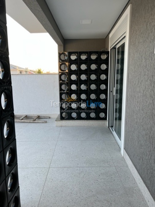 Casa para aluguel de temporada em São Francisco do Sul (Enseada)