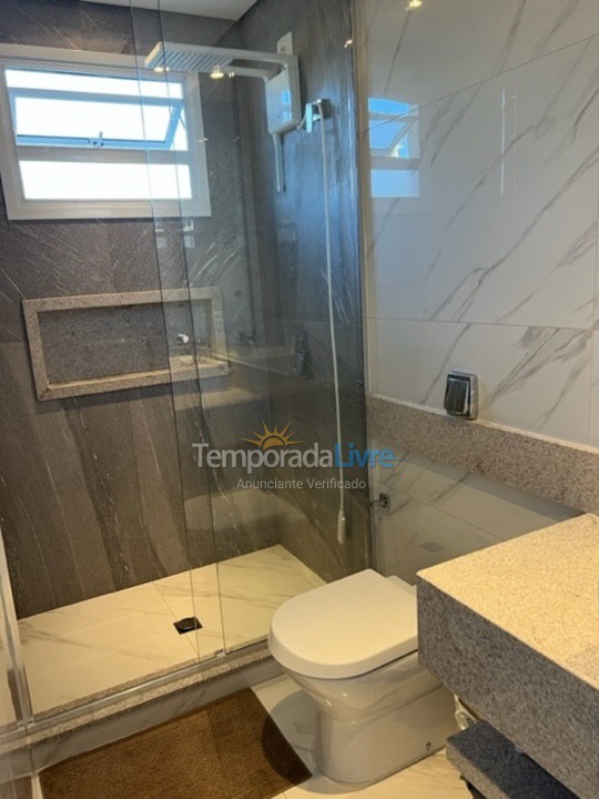 Casa para aluguel de temporada em São Francisco do Sul (Enseada)