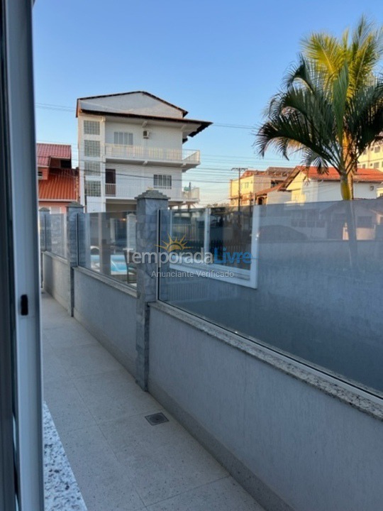 Casa para aluguel de temporada em São Francisco do Sul (Enseada)