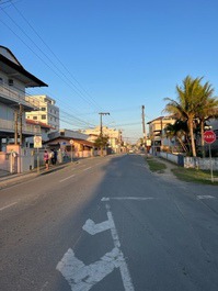 Excelente Sobrado 1 suite, 4 quartos com AC, WI-FI, 50m do mar