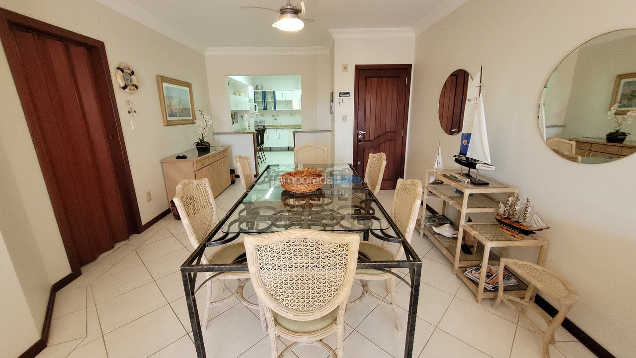 Apartamento para aluguel de temporada em Bombinhas (Praia de Bombas)