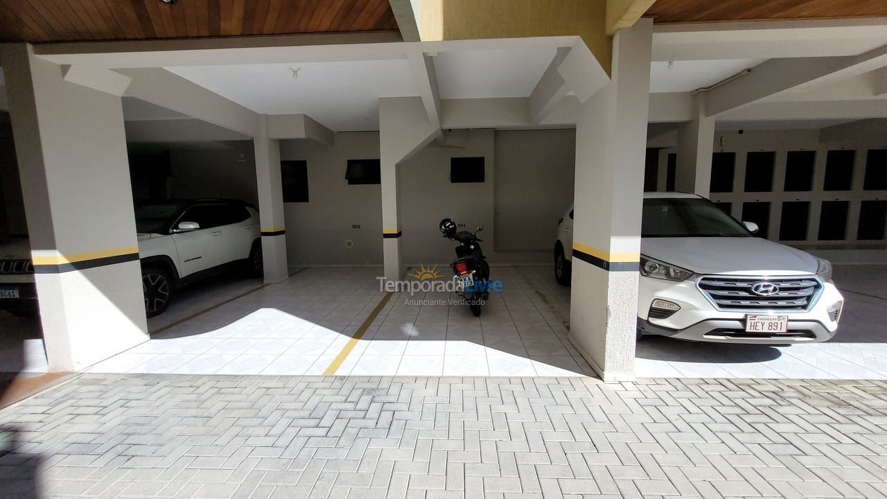 Apartamento para aluguel de temporada em Bombinhas (Praia de Bombas)