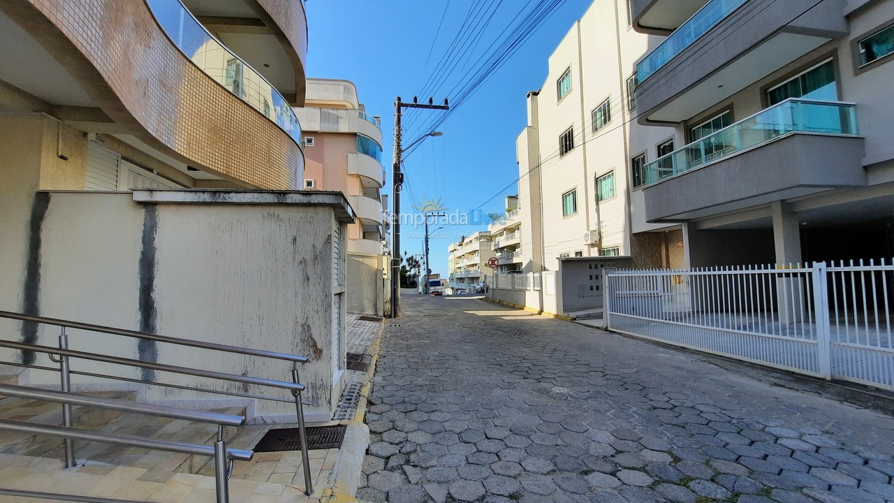 Apartamento para alquiler de vacaciones em Bombinhas (Praia de Bombas)