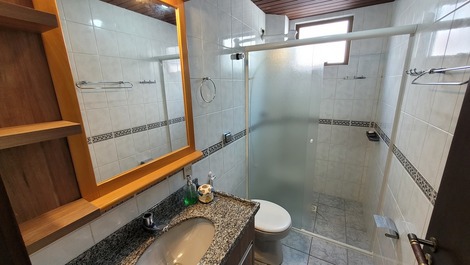 Apartment on the avenue with 3 bedrooms.