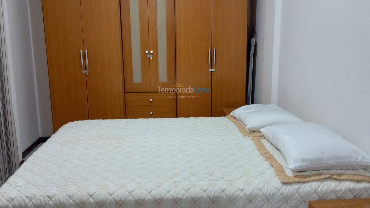 Apartamento para aluguel de temporada em Itapema (Meia Praia)