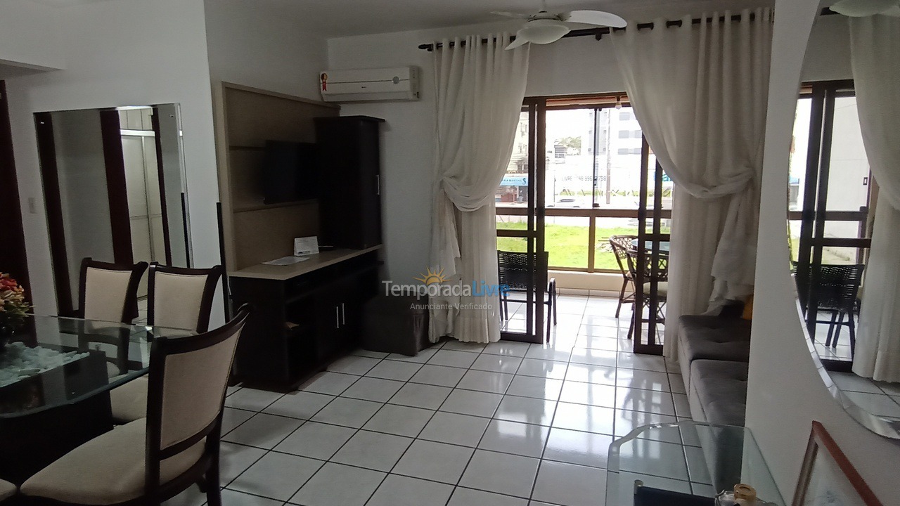 Apartamento para aluguel de temporada em Itapema (Meia Praia)