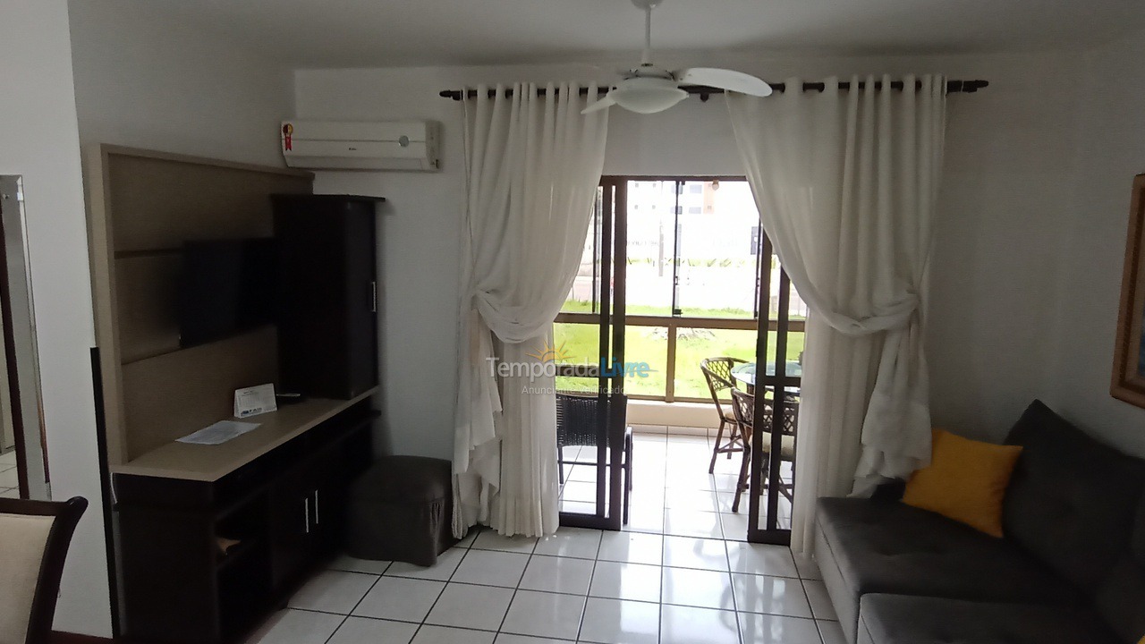 Apartamento para aluguel de temporada em Itapema (Meia Praia)