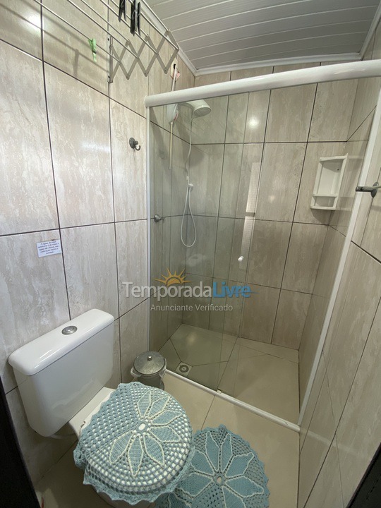 Apartamento para aluguel de temporada em Passo de Torres (Praia dos Molhes)