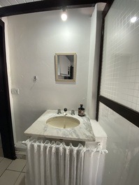 JK Master I cozinha, churrasqueira, vista para o mar e estacionamento