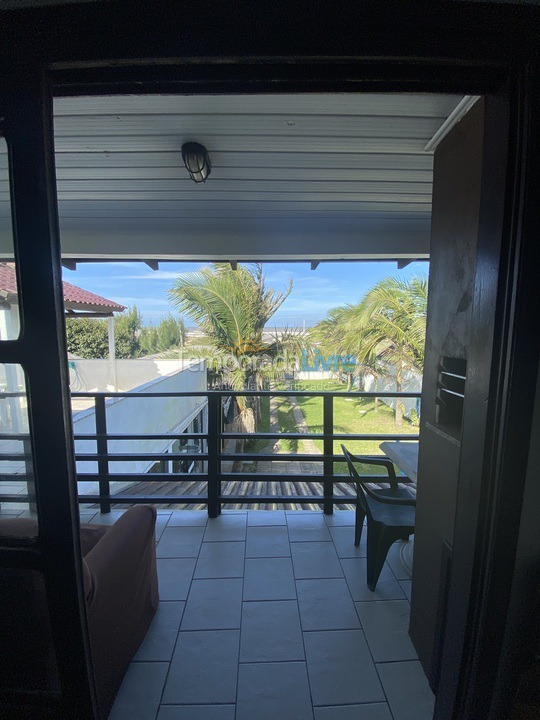 Apartamento para aluguel de temporada em Passo de Torres (Praia dos Molhes)