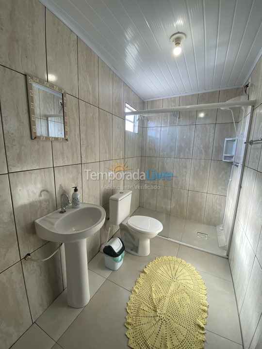 Apartamento para aluguel de temporada em Passo de Torres (Praia dos Molhes)