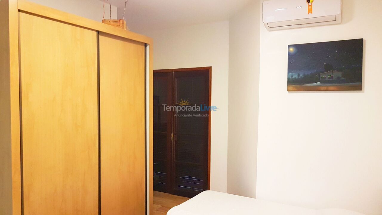 Casa para aluguel de temporada em Caraguatatuba (Martim de Sá)