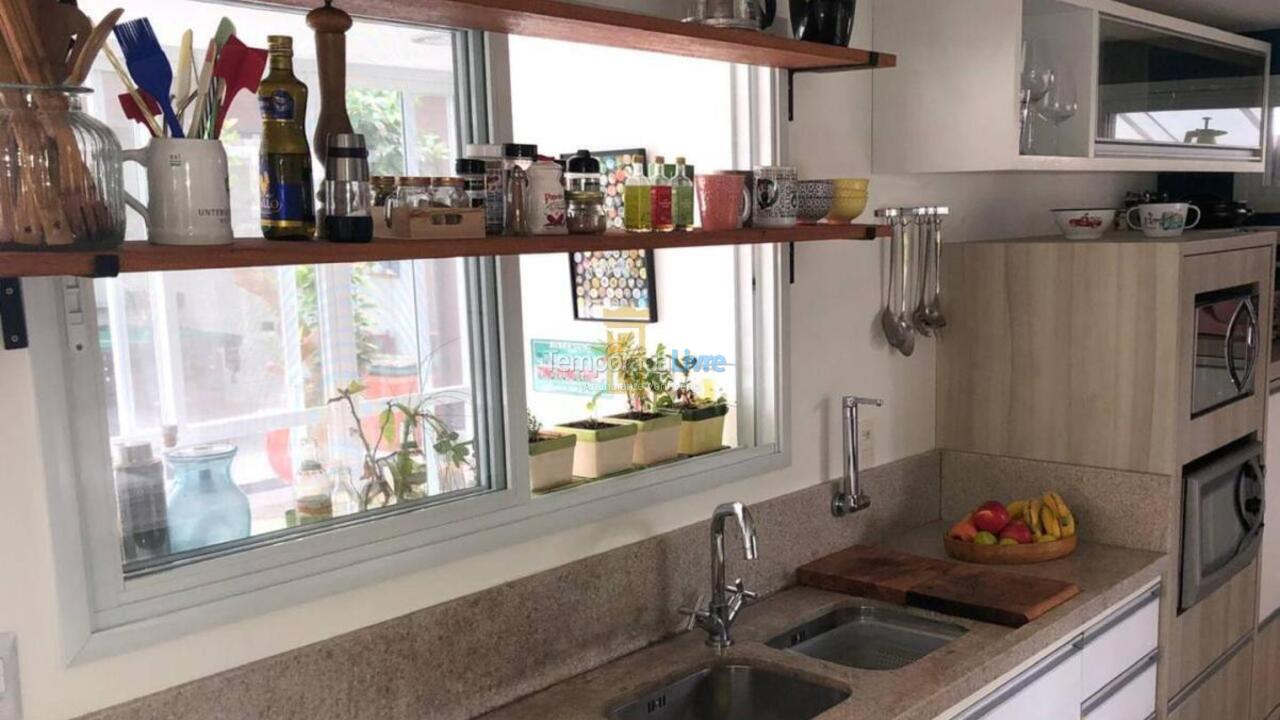 Casa para alquiler de vacaciones em Florianopolis (Jurerê Internacional)